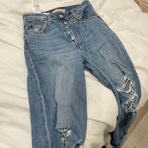 Levi’s straight leg